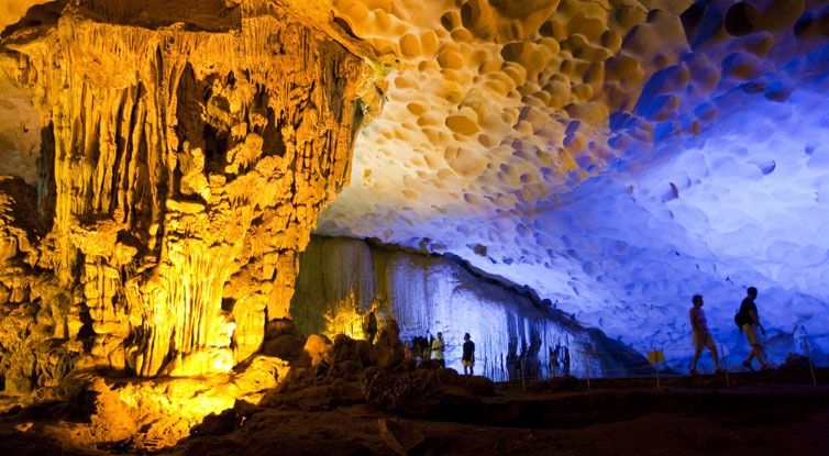 Thien Cung Cave in Halong Bay, Vietnam