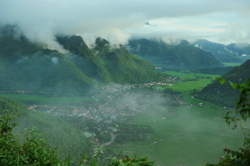 Mai Chau - The green valley of Thai People