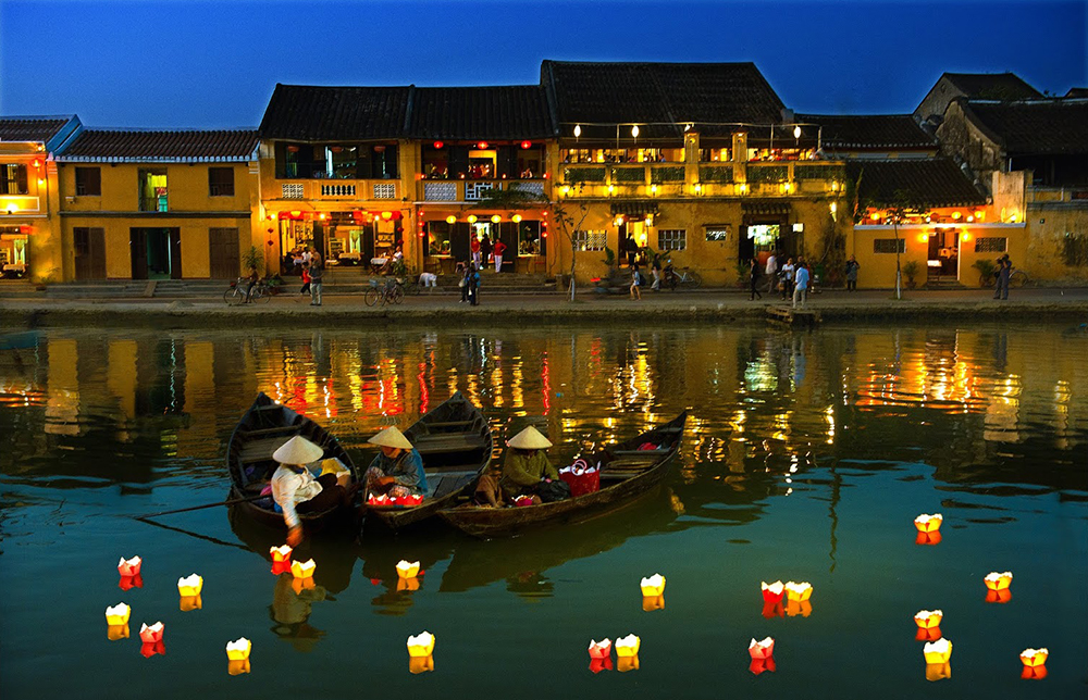 The life on Hoai River at Hoi An ancient town