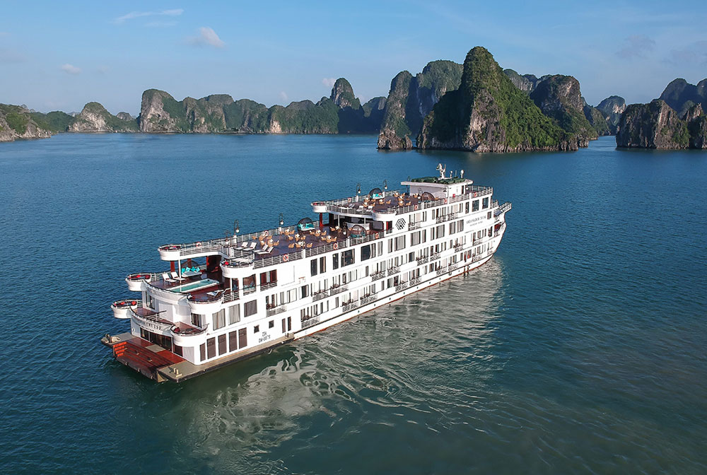 Experiences on Cruises to Ha Long Bay