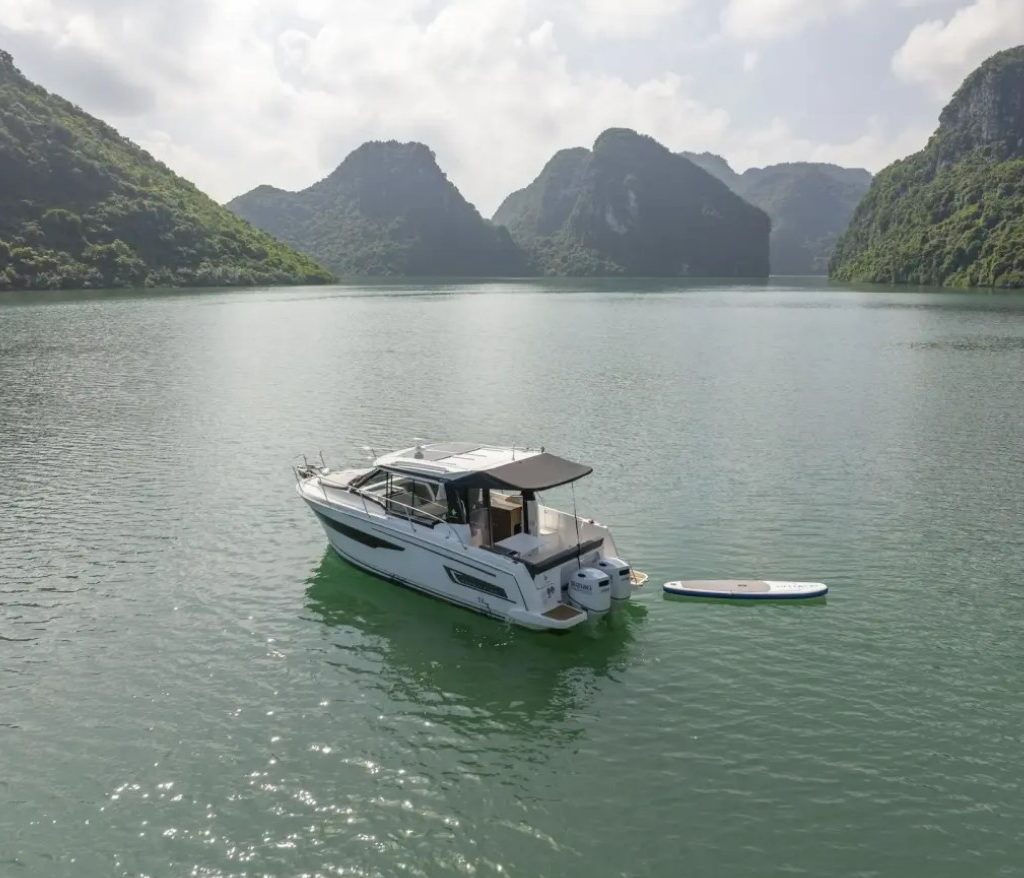 Sail through the iconic beauty of Halong Bay aboard a private yacht, combining luxury, comfort, and total freedom.